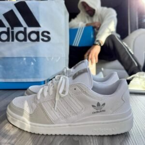 Zapatillas Forum Low puntera gamuzada